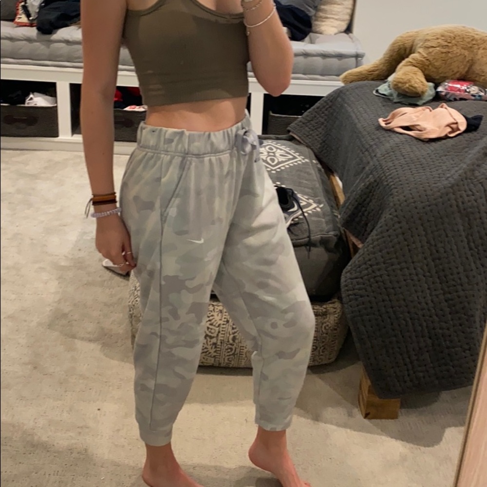 Nike joggers